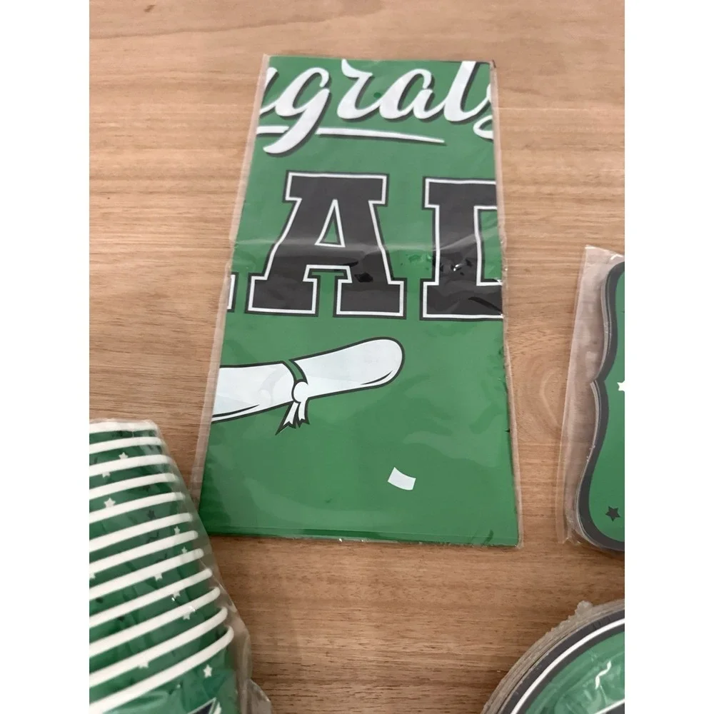 Class of 2026 Graduation Party Set 126 Pc Green Plates Cups Napkins Banner